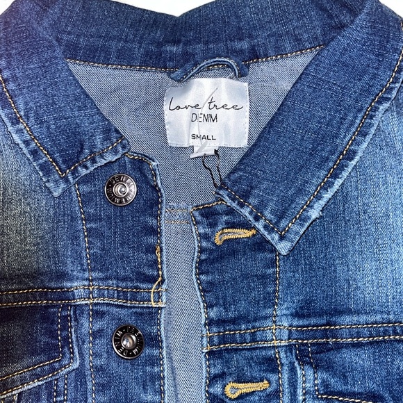 Love Tree Denim button front jacket withh collar size Small EUC! - Picture 2 of 5